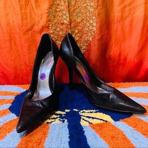Guess Black Leather Pointy Toe Heels